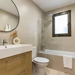Apartament Monet, Con Terraza, Cuna Y Trona